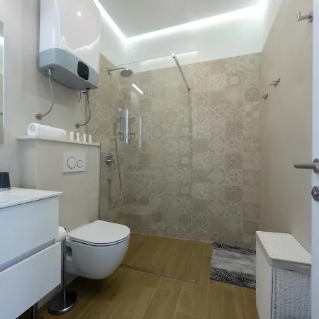 Residences Caroline דירה חוואר