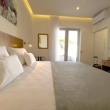 Residences Caroline דירה *