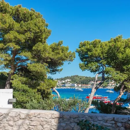 Residences Caroline Appartement *