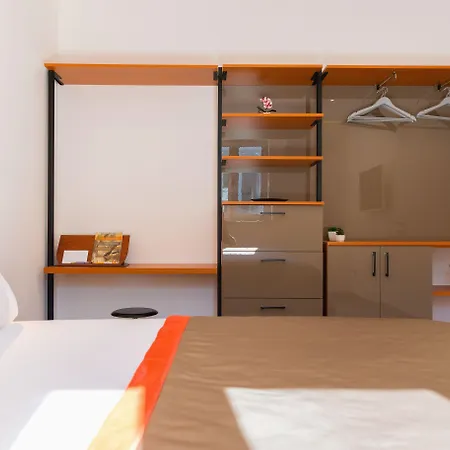 Residences Caroline חוואר